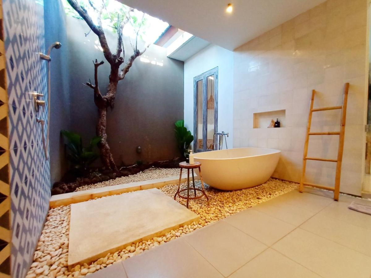 The Avani Villas Kuta  Exterior photo